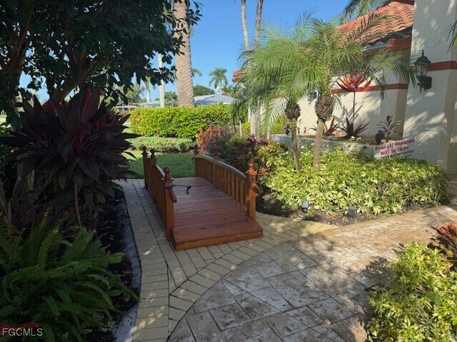 7292 Popham Dr in Ft. Myers, FL - Building Photo