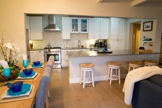 1680 Neptune Ave in Encinitas, CA - Building Photo - Building Photo