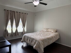 5310 Royal Press Dr in Katy, TX - Building Photo - Building Photo