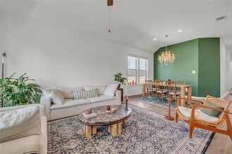 187 Alicante Ln in Liberty Hill, TX - Building Photo - Building Photo