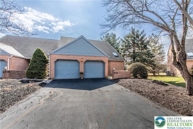 5721 Crawford Dr in Bethlehem, PA - Building Photo - Building Photo