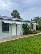1924 Harding St, Unit 1 in Hollywood, FL - Building Photo