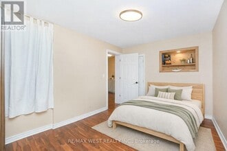 237 Vaughan Rd in Toronto, ON - Building Photo - Building Photo