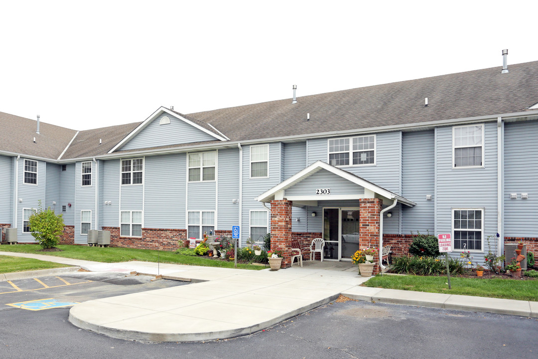 Tregaron Senior Residences in Bellevue, NE - Building Photo