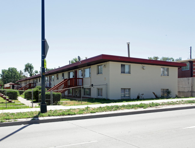 Brook Haven  Apartments in Denver, CO - Foto de edificio - Building Photo