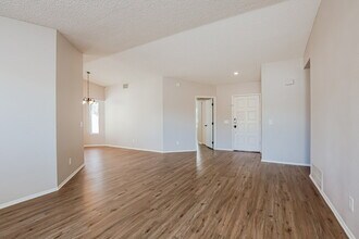 10231 Cll Del Este in Tucson, AZ - Building Photo - Building Photo