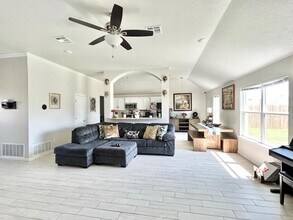 219 Northwest Sandstone Avenue in Cache, OK - Building Photo - Building Photo
