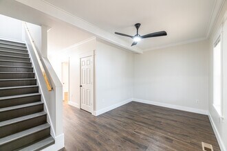 1287 E Harper Ave in Maryville, TN - Building Photo - Building Photo