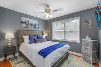 7002 W Farragut Ave, Unit SI ID1285019P in Chicago, IL - Building Photo - Building Photo