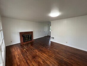 109 SE 102nd Ave in Vancouver, WA - Building Photo - Building Photo