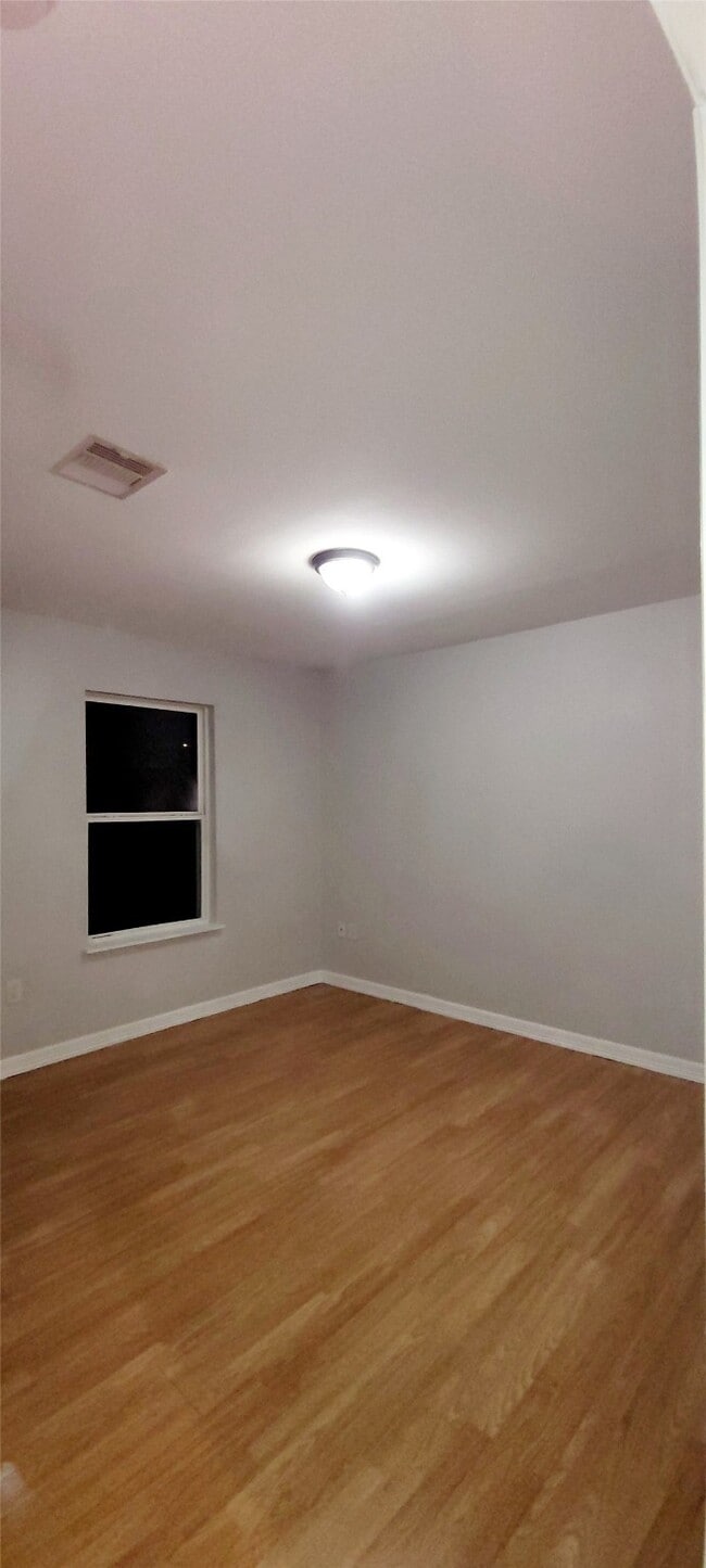 property at 7608 E Magnolia St