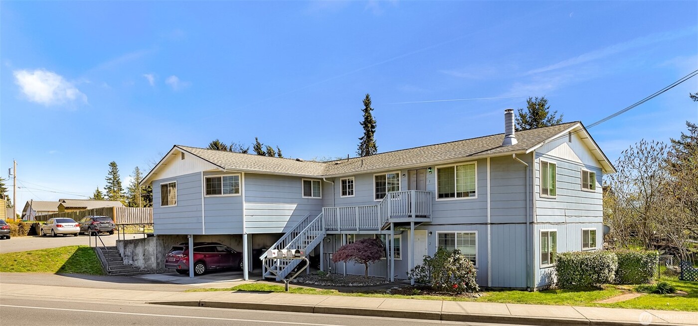 2151 Washington St, Unit #4 in Ferndale, WA - Foto de edificio