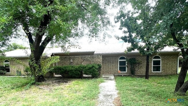 1600 Halbert St, Unit 4 in Killeen, TX - Building Photo - Building Photo