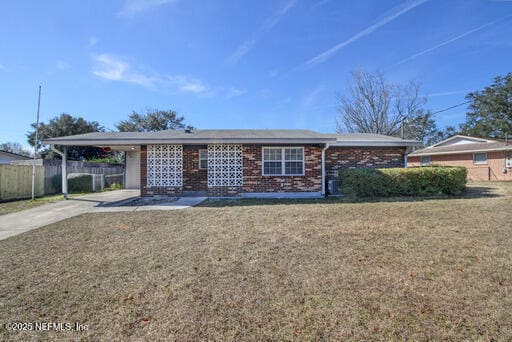property at 748 Foxbriar Cove