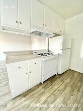 10537 Rose Ave, Unit 2 in Los Angeles, CA - Building Photo - Building Photo
