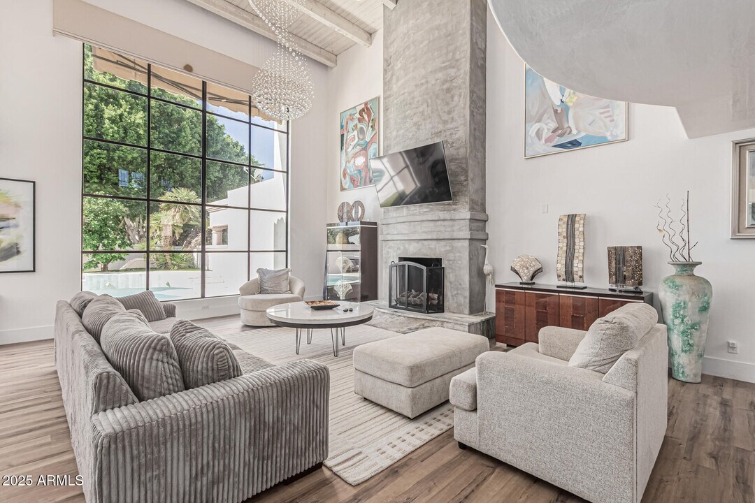 10113 E Topaz Dr in Scottsdale, AZ - Building Photo