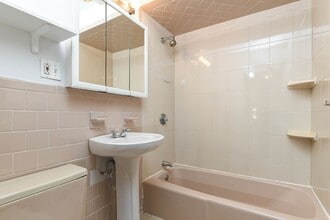 23 Weitz St in Boston, MA - Building Photo - Building Photo