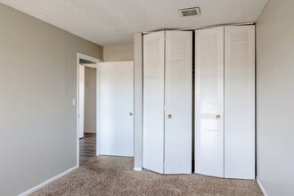 Fitzsimons Junction in Aurora, CO - Building Photo - Interior Photo
