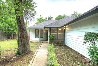 702 Twin Oak Trail in Cedar Park, TX - Building Photo - Building Photo