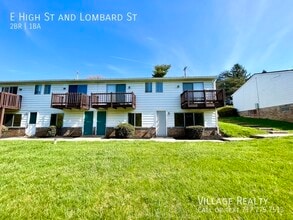 72A E High St in Yoe, PA - Building Photo - Building Photo