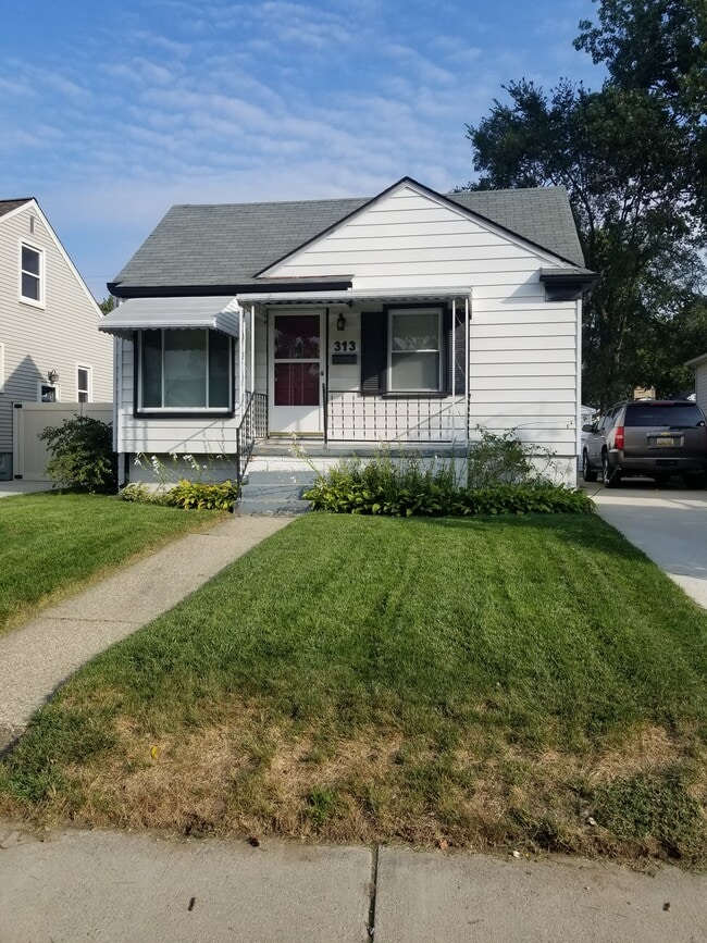 313 E. 12 Mile Rd Rentals in Royal Oak, MI