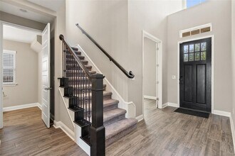 5004 Mandevilla Dr in Austin, TX - Building Photo - Building Photo