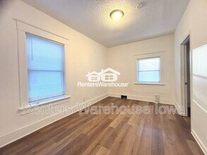 1123 24th St in Des Moines, IA - Building Photo - Building Photo