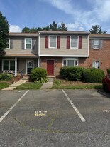 8414 Rust Wood Pl in Charlotte, NC - Building Photo