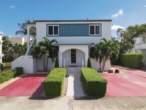 141 NW 43rd Pl in Miami, FL - Building Photo - Building Photo