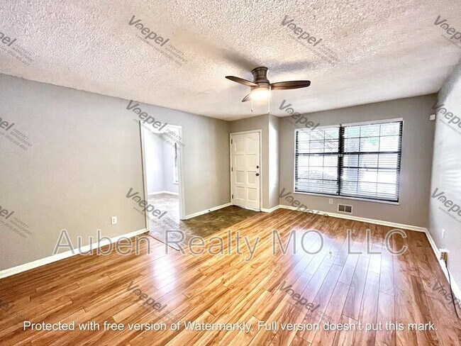property at 1711 SW Skyline Dr