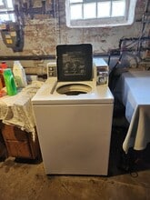 2404 W Superior St, Unit 3W in Chicago, IL - Building Photo - Building Photo