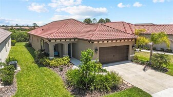 265 Potenza Lp in Nokomis, FL - Building Photo