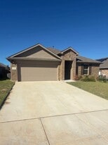 549 Bronze Cir E in Springtown, TX - Building Photo