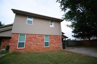 1503 Barkley St in Norman, OK - Building Photo - Building Photo