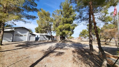 521 Alaska Way-Unit -Unit A in Pahrump, NV - Building Photo - Building Photo