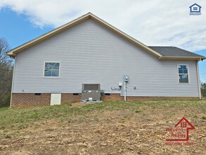 1739 White Rd in Cookeville, TN - Building Photo - Building Photo