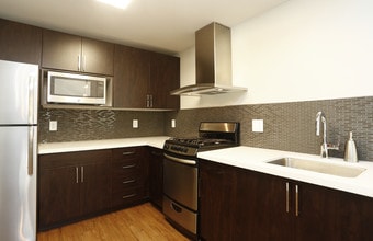 Stoneridge Apartments in Pleasanton, CA - Building Photo - Interior Photo