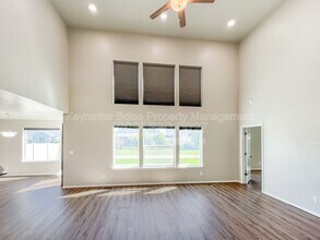 2474 N Iditarod Way in Kuna, ID - Building Photo - Building Photo