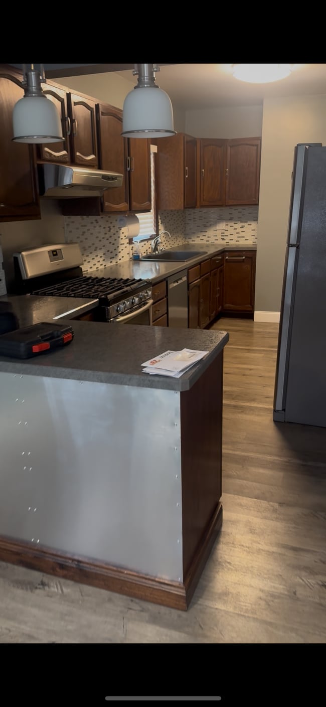 1335 Parkman Rd NW in Warren, OH - Building Photo - Building Photo