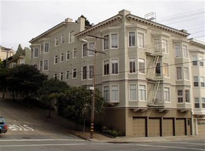 1385 Greenwich St in San Francisco, CA - Building Photo - Building Photo