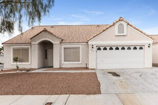 6017 Ingenue Rd in North Las Vegas, NV - Building Photo