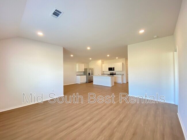 52 Kelton Ln in East End, AR - Building Photo - Building Photo