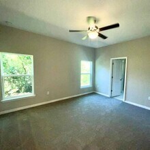1335 W Walnut St in Lakeland, FL - Building Photo - Building Photo