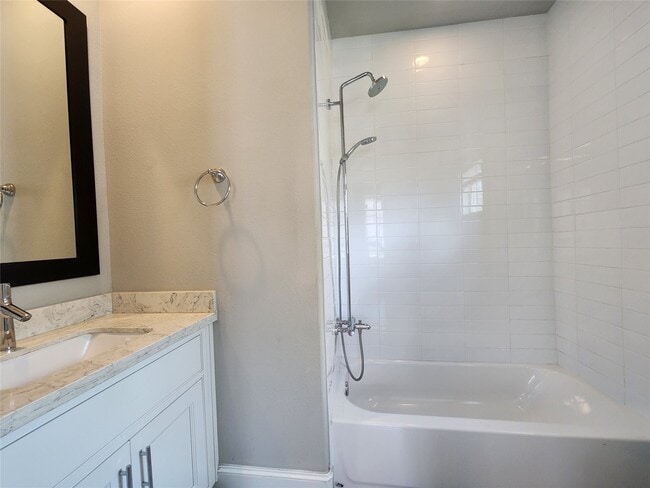 2609 Cottage Grove Green Dr