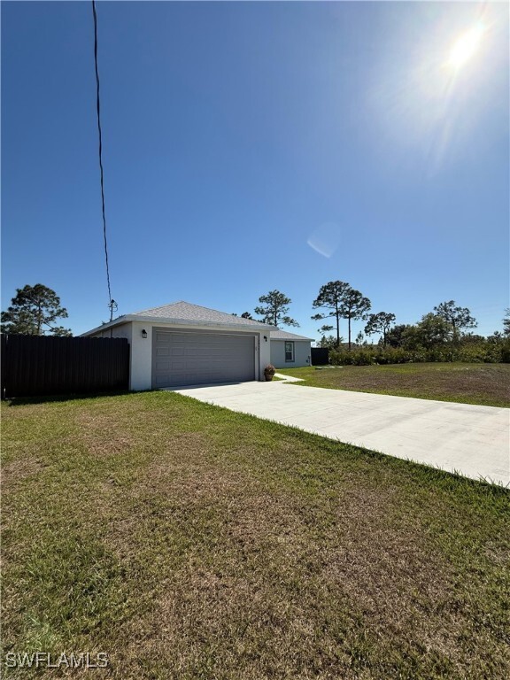 2815 65th St W in Lehigh Acres, FL - Building Photo - Building Photo
