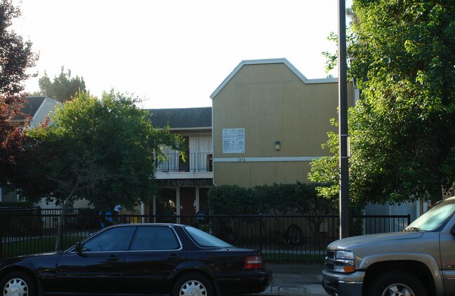 1376 Tami Lee in San Jose, CA - Foto de edificio - Building Photo