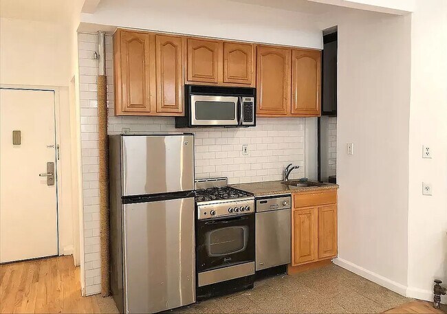 31 Prince St in New York, NY - Building Photo - Building Photo