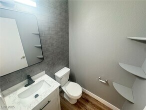2613 Pinerock St in Las Vegas, NV - Building Photo - Building Photo