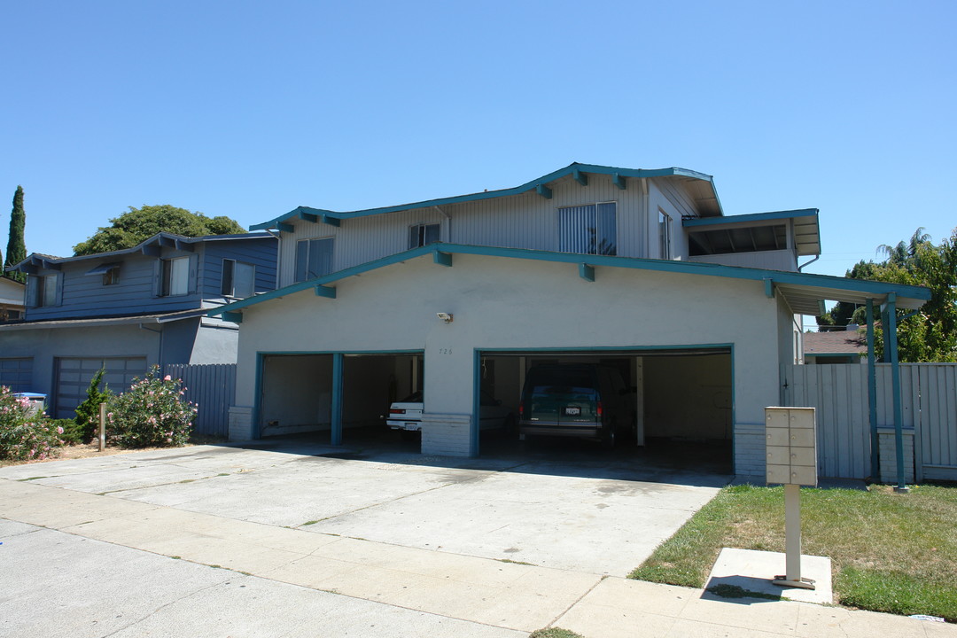 726 Concord Ave in San Jose, CA - Foto de edificio