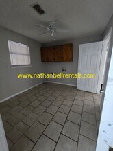695 32nd St SE in Paris, TX - Building Photo - Building Photo
